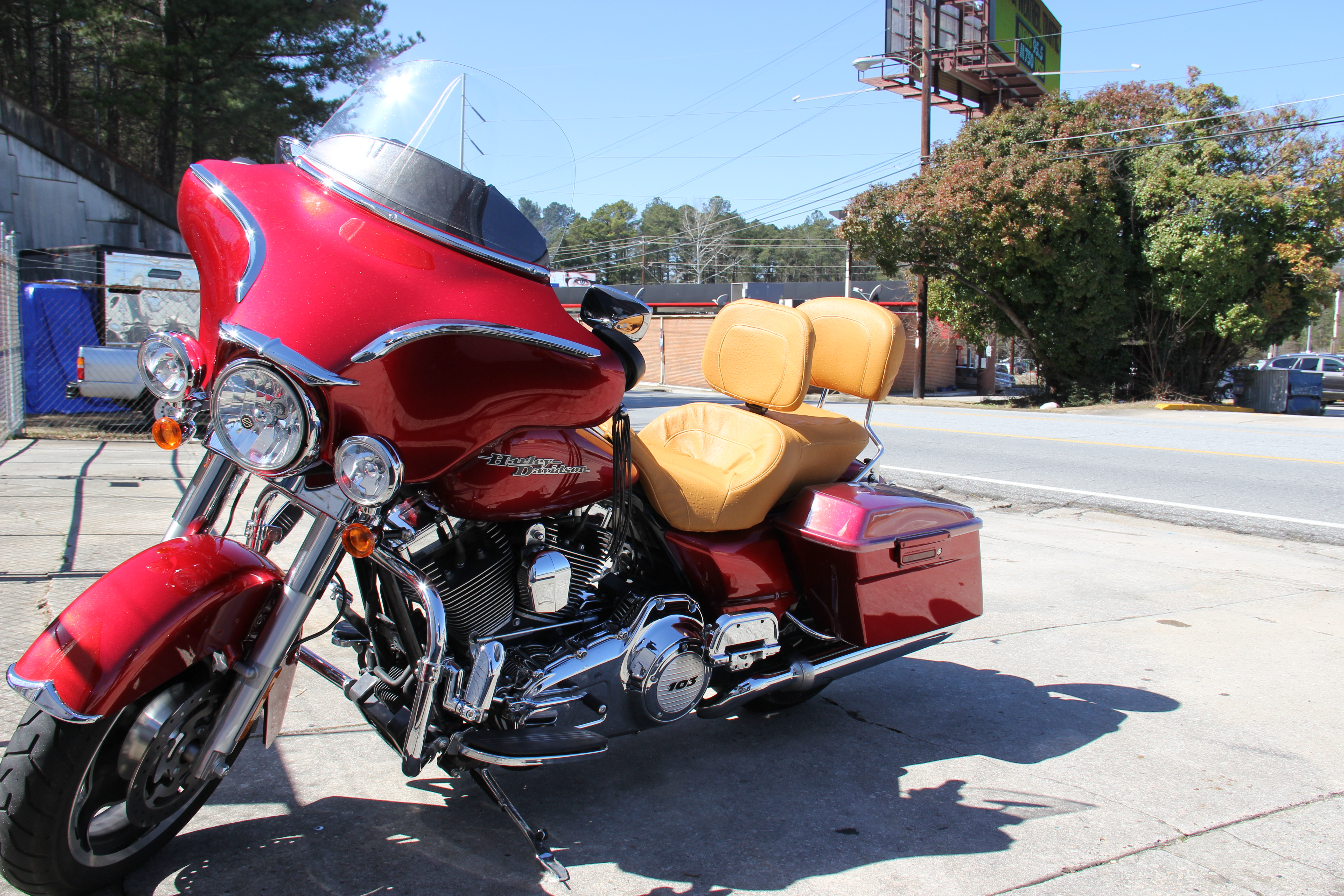 Cresha's shots Harley seat & 65 Austin Healey 081